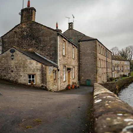 펜션 9 Riverside Walk